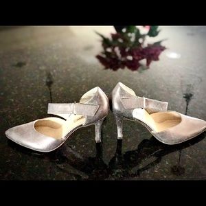 Heels Paul Green Shimmer Silver closed Toe